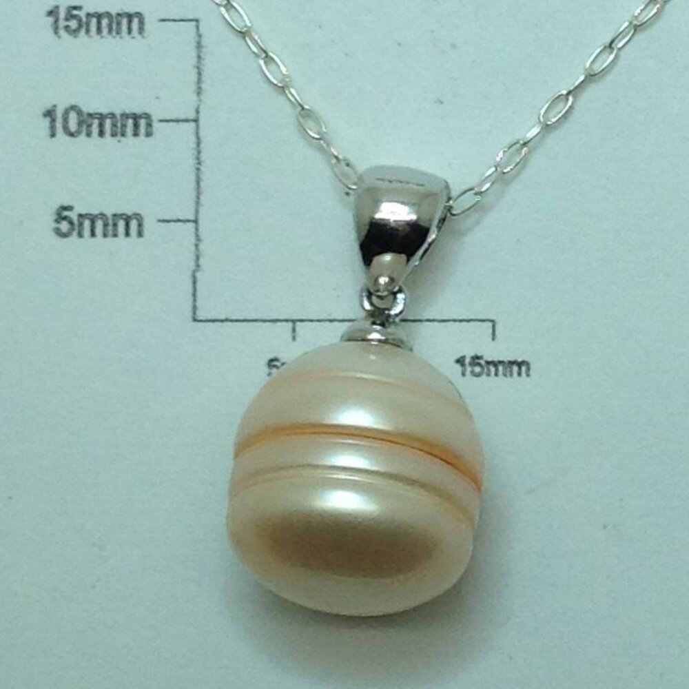 Honora Freshwater Cultured Pearl Silver Pendant with Chain.